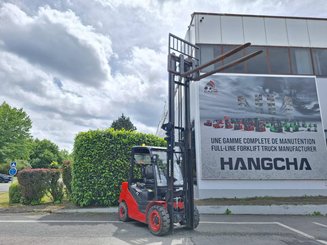 Four wheel front forklift Hangcha XF35D-2