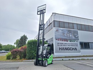 Four wheel front forklift Hangcha XC35i - 6
