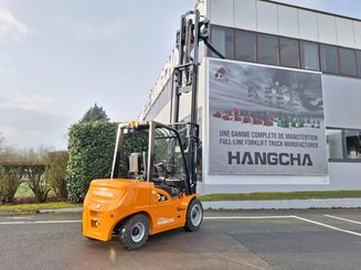 Four wheel front forklift Hangcha XE38i