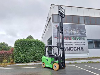 Four wheel front forklift Hangcha AE25-I - 7