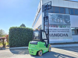 Four wheel front forklift Hangcha AE30-I