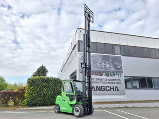 Four wheel front forklift Hangcha XC50i-600 - 7
