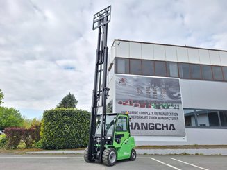 Four wheel front forklift Hangcha XC50i-600 - 6
