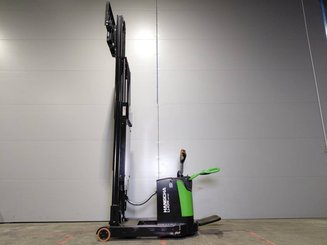 Stacker truck with folding platform Hangcha CQDB16-AC2S-I