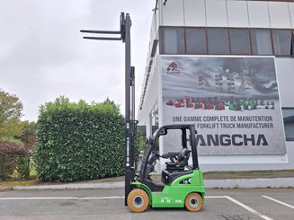Four wheel front forklift Hangcha XC18i