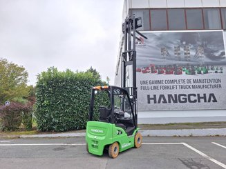 Four wheel front forklift Hangcha XC18i