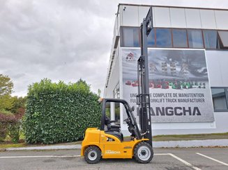 Four wheel front forklift Hangcha XE30i (CPD30-XEY2-SI)