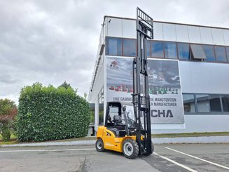 Four wheel front forklift Hangcha XE30i (CPD30-XEY2-SI)