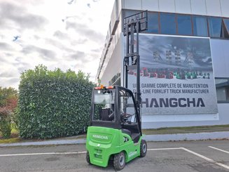 Four wheel front forklift Hangcha XC18i - 8