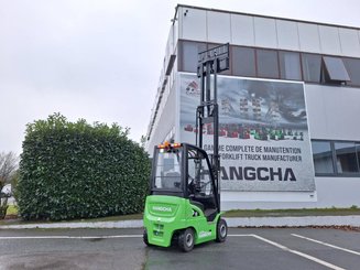 Four wheel front forklift Hangcha XC18i - 11