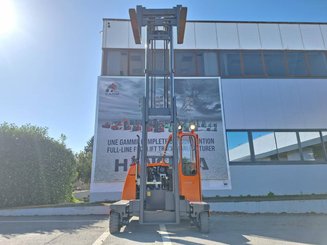 Multidirectional sideloader Hubtex DQ45D