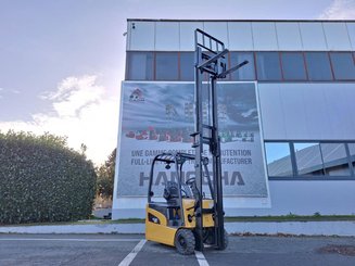 Three wheel front forklift Caterpillar EP16NT - 7