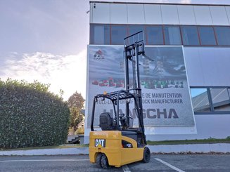 Three wheel front forklift Caterpillar EP16NT - 11