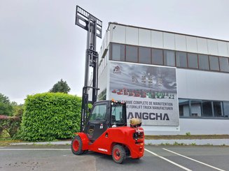Four wheel front forklift Hangcha XF55G