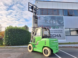 Four wheel front forklift Hangcha X70i - 10