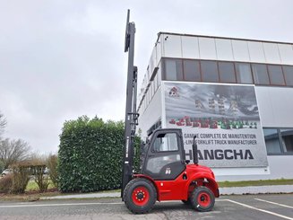 All-terrain forklift Hangcha TT30-2