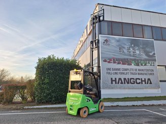 Four wheel front forklift Hangcha XC18i - 11