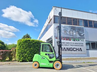 Four wheel front forklift Hangcha XC50i-600 - 9