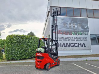 Four wheel front forklift Hangcha XF18G-2 - 11
