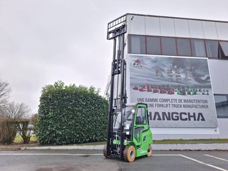 Four wheel front forklift Hangcha AE20Ci