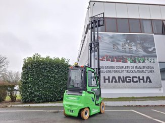 Four wheel front forklift Hangcha AE20Ci