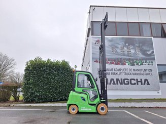Four wheel front forklift Hangcha AE20Ci
