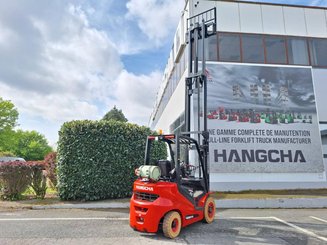 Four wheel front forklift Hangcha XF25G-2 - 11