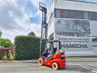 Four wheel front forklift Hangcha XF25G-2 - 10