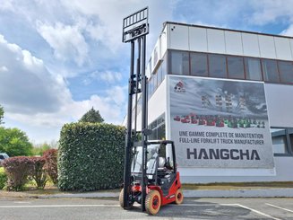 Four wheel front forklift Hangcha XF25G-2 - 6