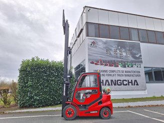 Four wheel front forklift Hangcha XF25G-2 - 8
