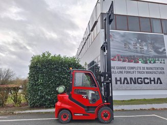 Four wheel front forklift Hangcha XF25G-2 - 9