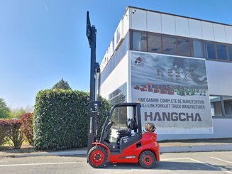 Four wheel front forklift Hangcha XF30G-2