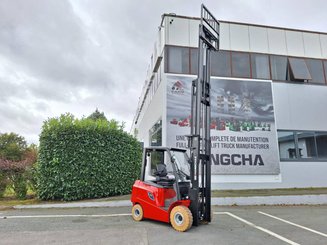 Four wheel front forklift Hangcha AE25
