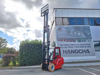 Four wheel front forklift Hangcha AE30 - 6