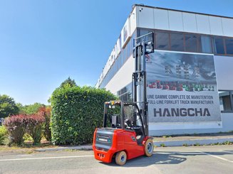 Four wheel front forklift Hangcha AE30 - 11