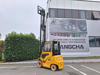 Four wheel front forklift Hangcha XE20Ci