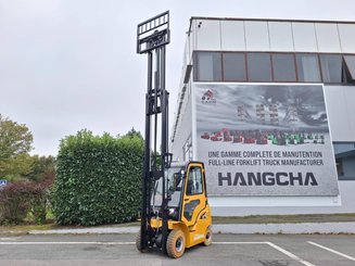 Four wheel front forklift Hangcha XE20Ci