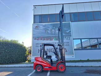 Four wheel front forklift Hangcha XF30D-2 - 9