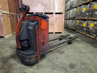 Pedestrian pallet truck Fenwick T18