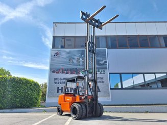 Four wheel front forklift Nissan F04D40Q - 7