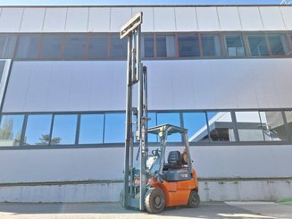 Four wheel front forklift Heli CPYD15