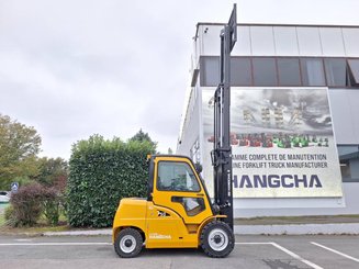 Four wheel front forklift Hangcha XE50i-600