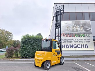 Four wheel front forklift Hangcha XE50i-600