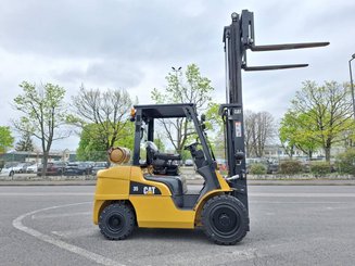 Four wheel front forklift Caterpillar GP35 NTD - 10