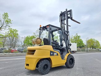 Four wheel front forklift Caterpillar GP35 NTD - 9