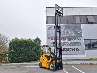 Four wheel front forklift Hangcha XE25i (CPD25-XEY2-SI)