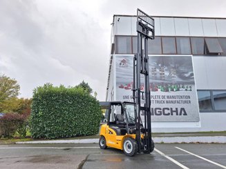 Four wheel front forklift Hangcha XE35i (CPD35-XEY2-SI) - 7