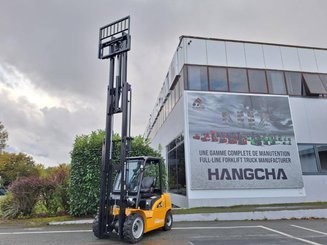 Four wheel front forklift Hangcha XE35i (CPD35-XEY2-SI) - 6