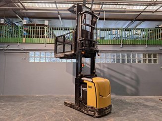 Man-up order picker Caterpillar NOH10N