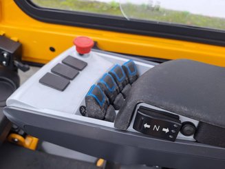 Four wheel front forklift Hangcha XE35i (CPD35-XEY2-SI) - 13